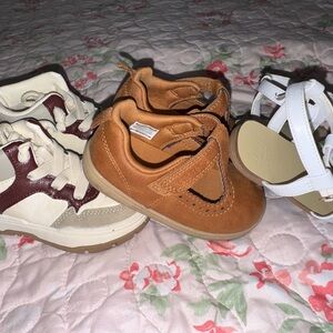 Girl shoes bundle 3 pairs Janie and jack and Oshkosh carters